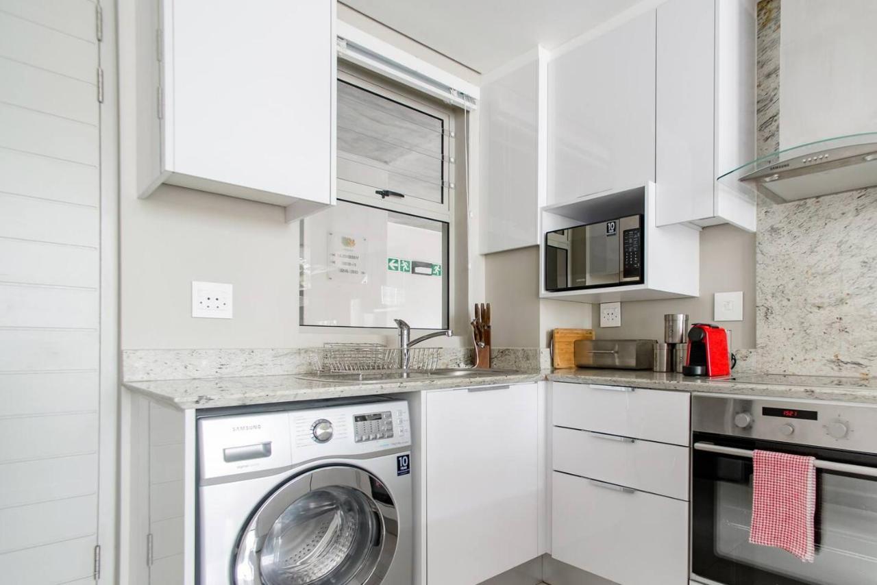 Lux Andringa Walk Apartments Στέλενμπος Εξωτερικό φωτογραφία